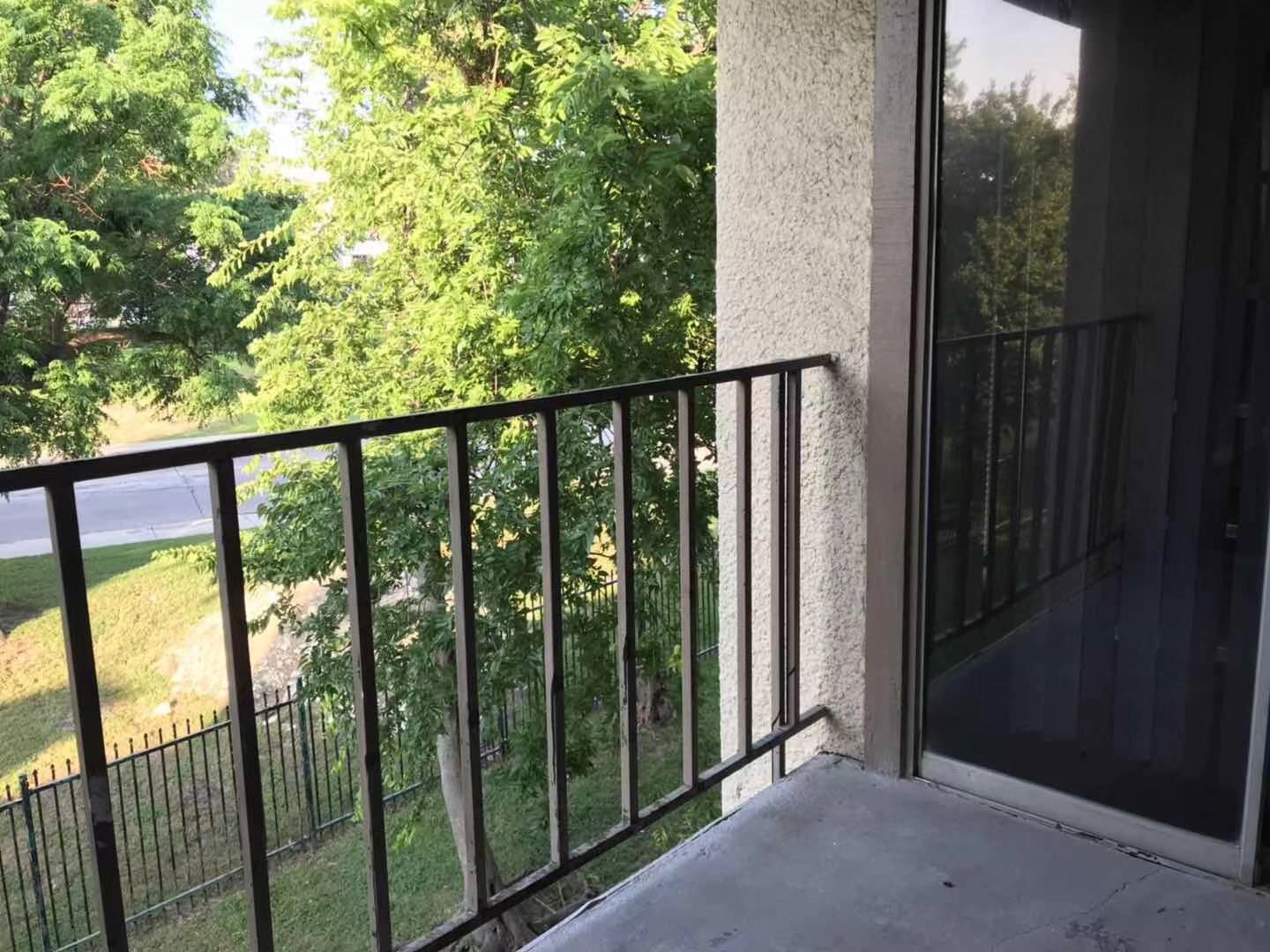 6050 Melody Lane Dallas TX 75231