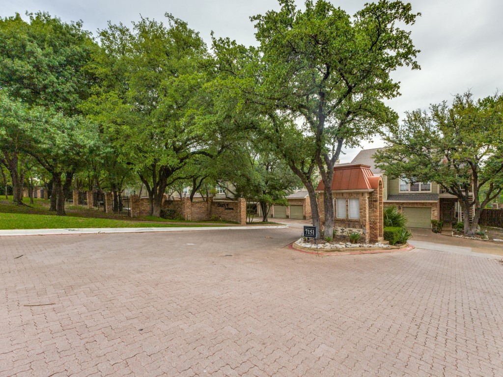 7151 Gaston Avenue Dallas TX 75214