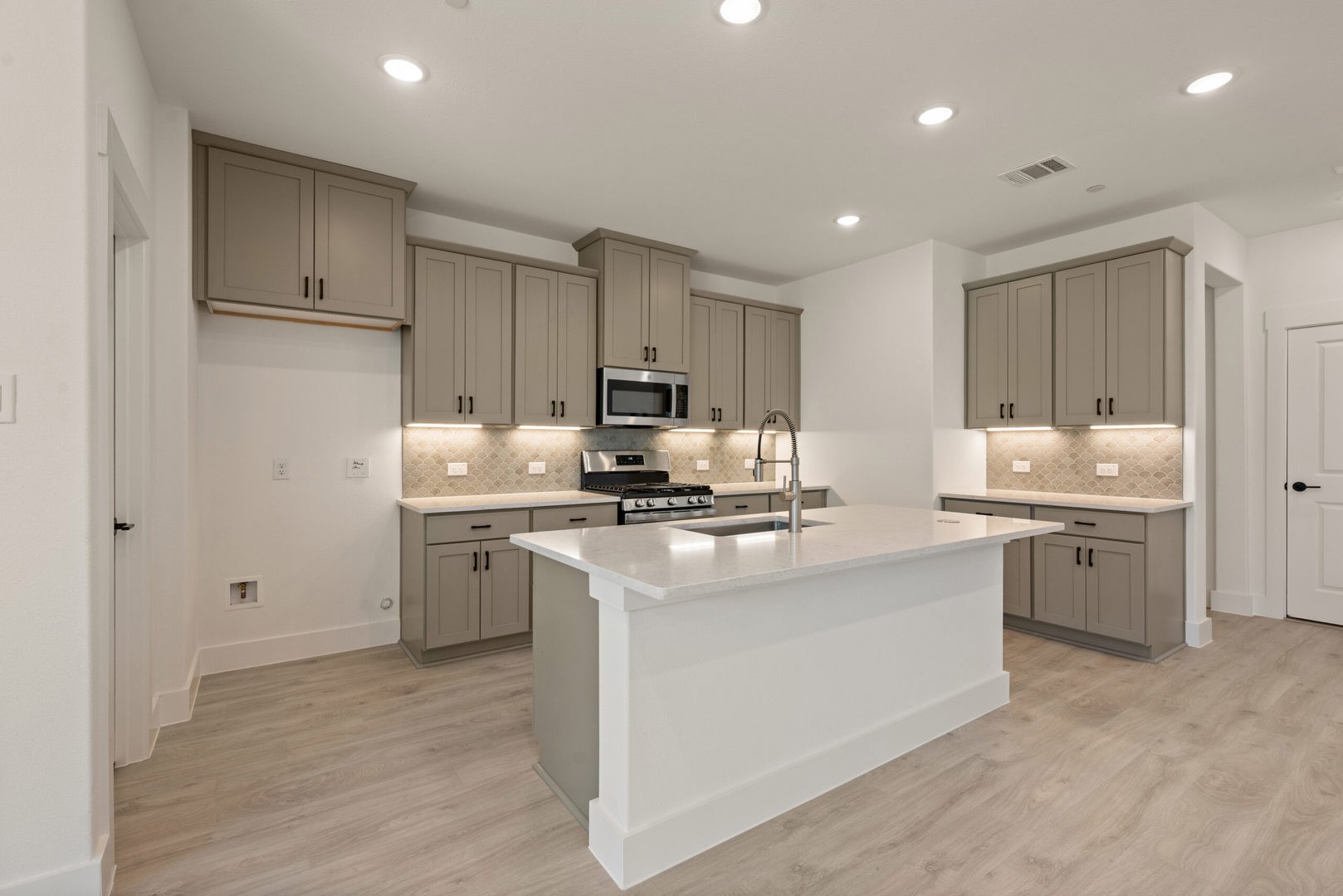 4513 Lamplights Drive Celina TX 75078