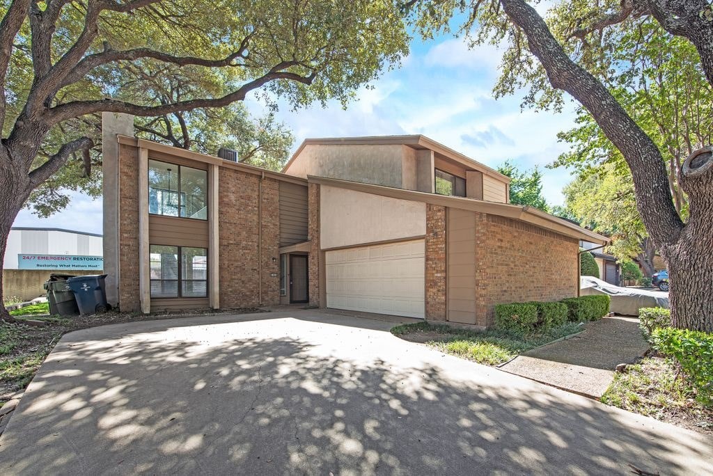 1822 Highbrook Court Garland TX 75044