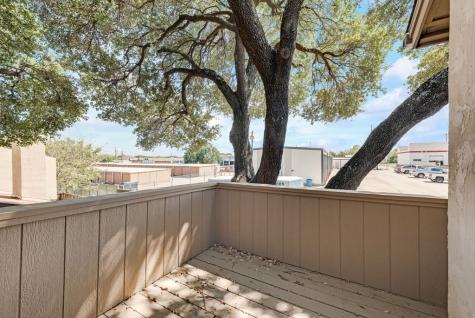 1822 Highbrook Court Garland TX 75044