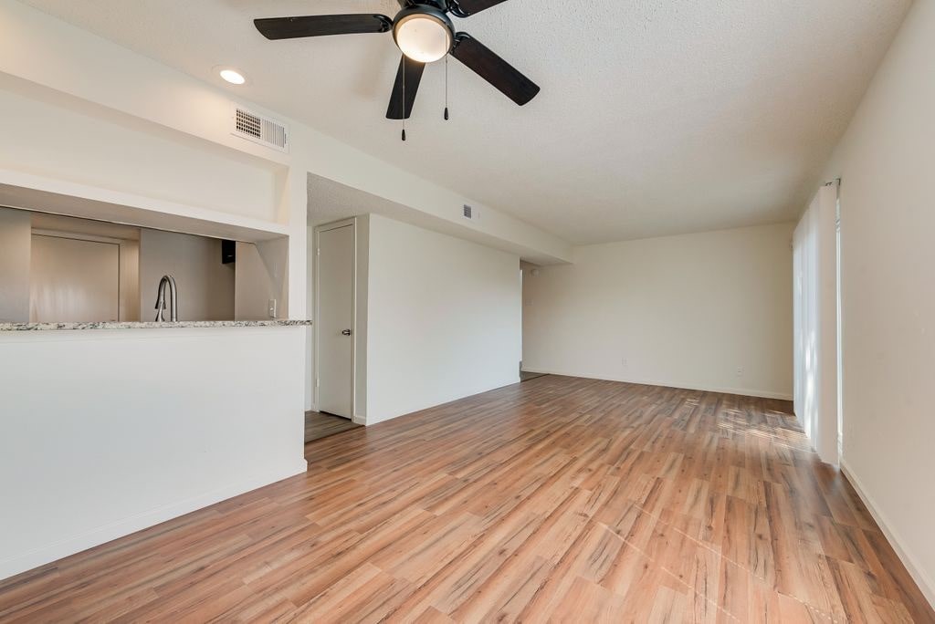 1822 Highbrook Court Garland TX 75044