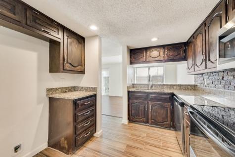 1822 Highbrook Court Garland TX 75044