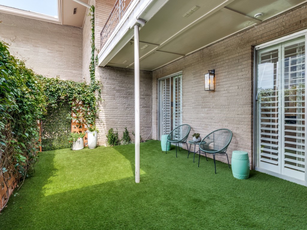 6328 Bandera Avenue Dallas TX 75225