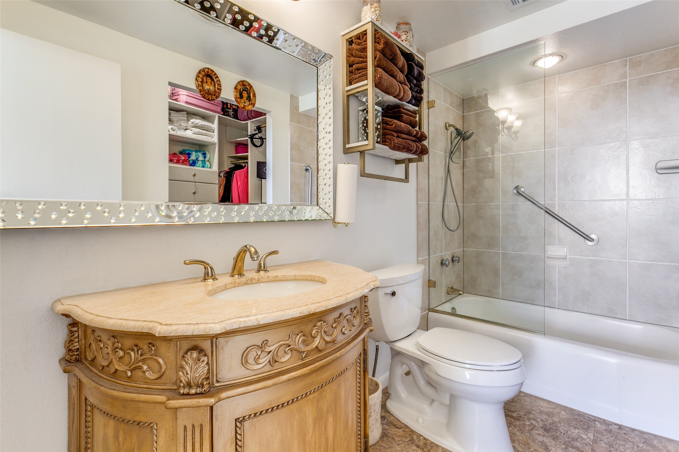 6211 W Northwest Highway Dallas TX 75225