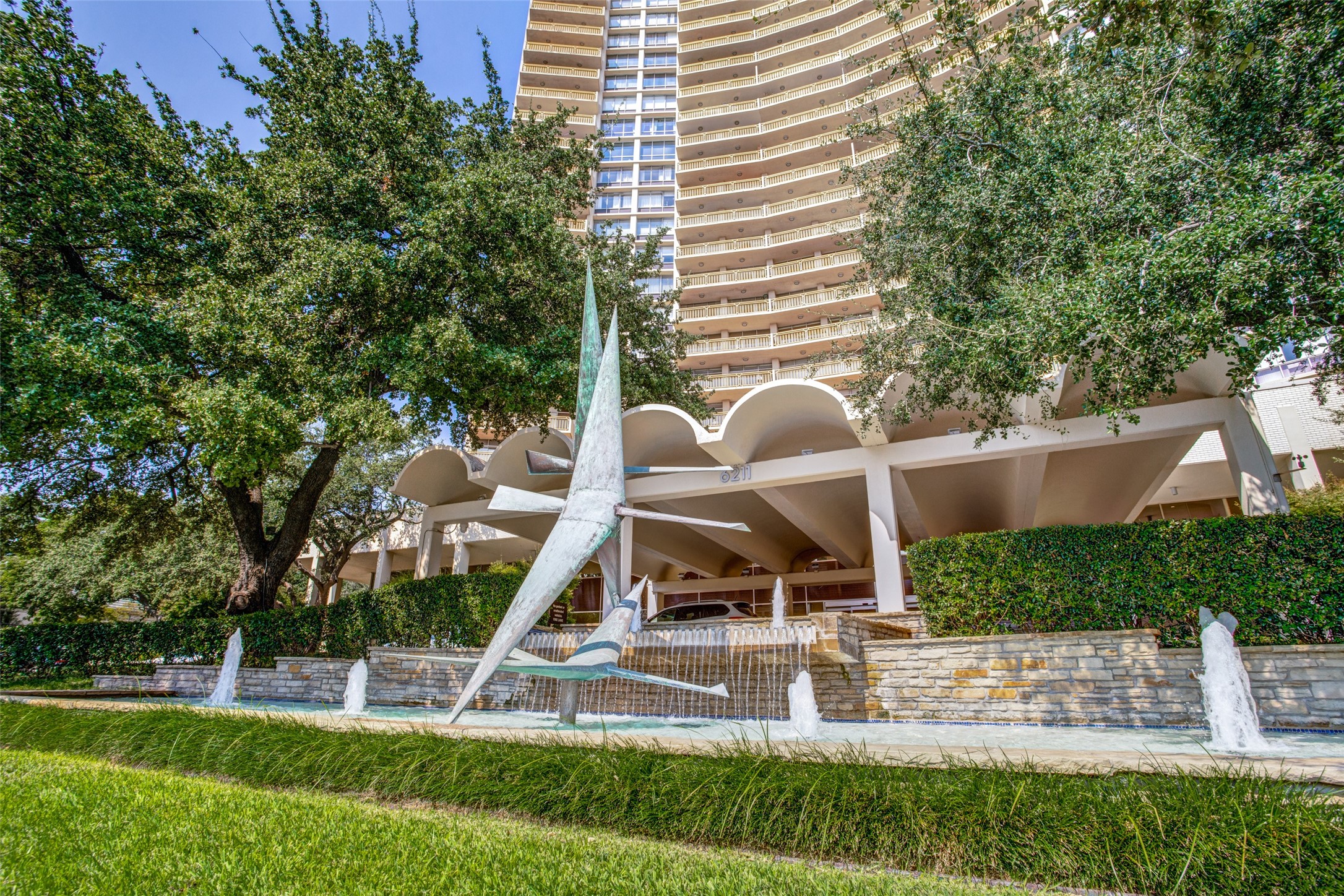 6211 W Northwest Highway Dallas TX 75225