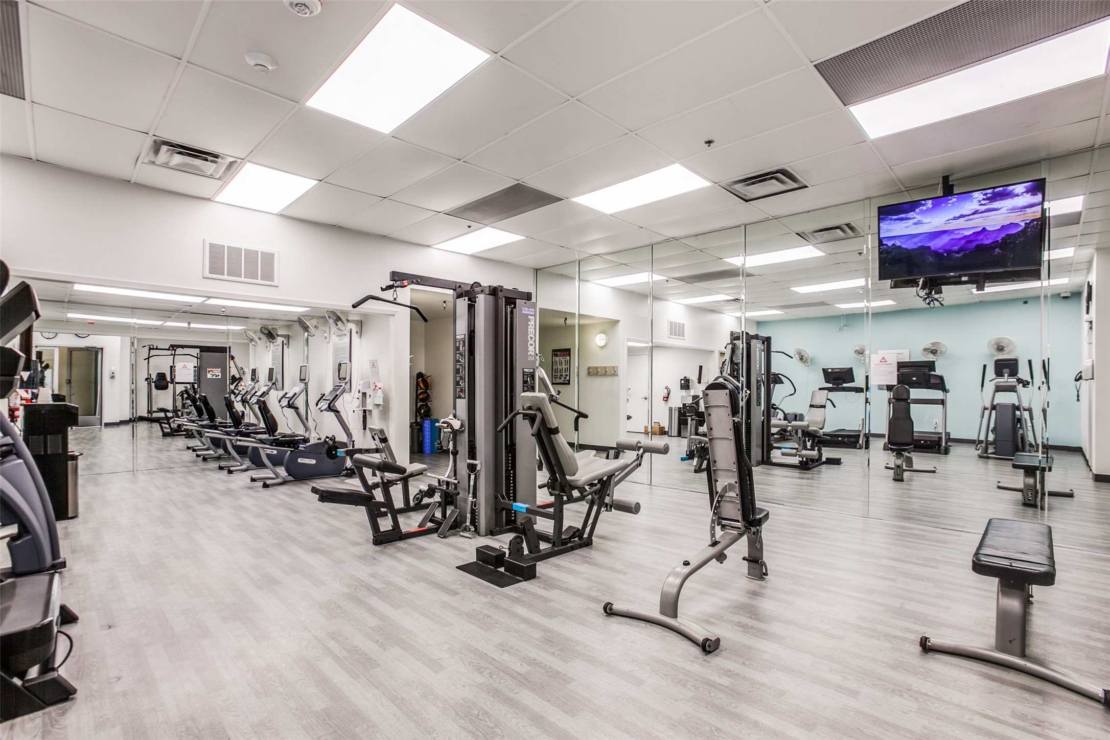 6211 W Northwest Highway Dallas TX 75225