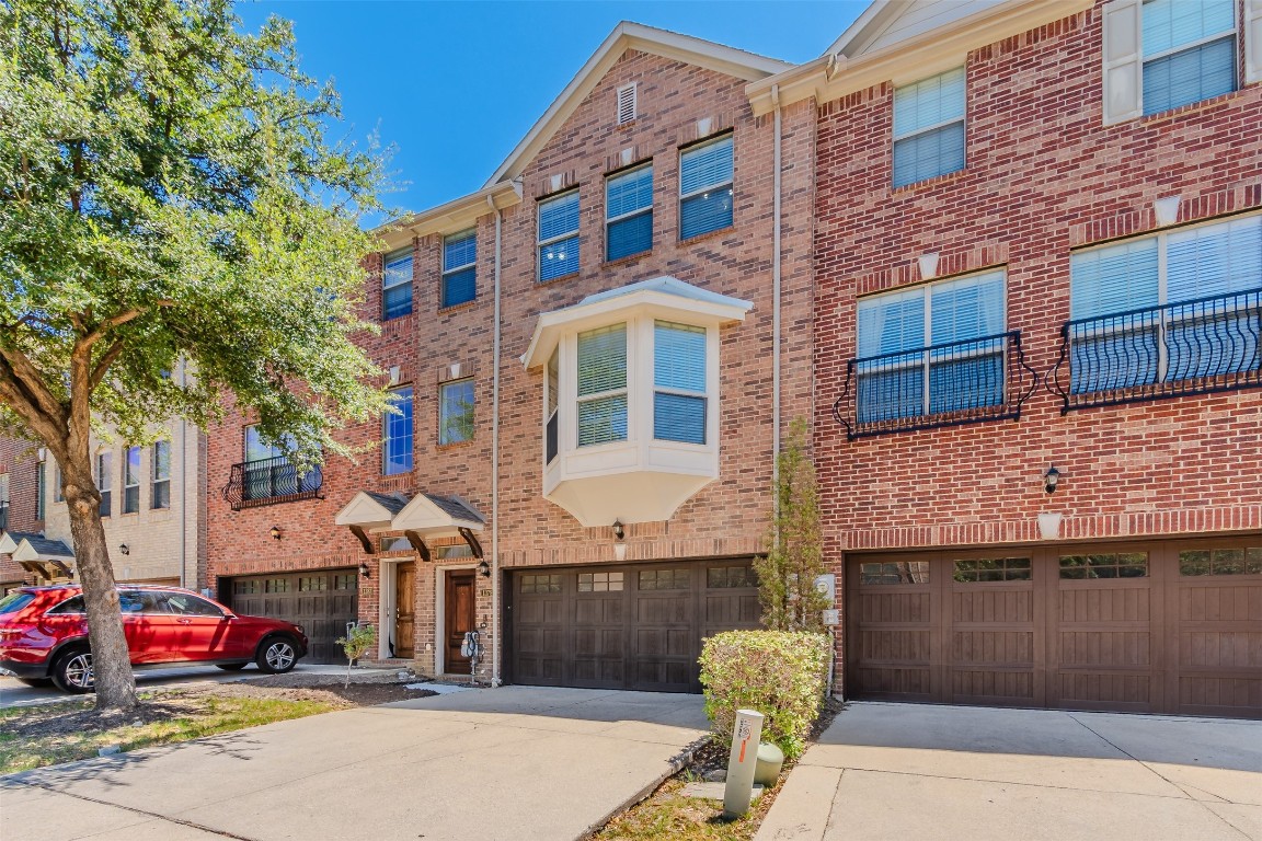 1379 Chase Lane Irving TX 75063