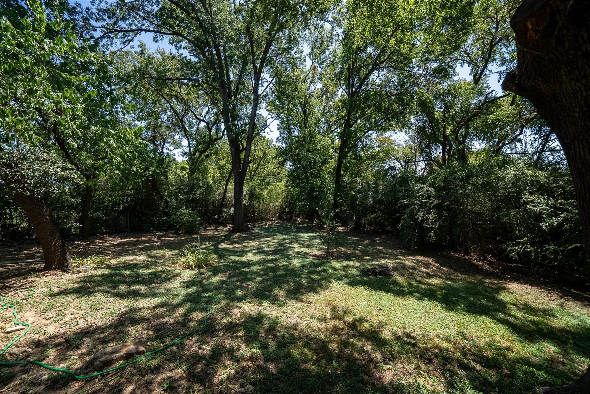 2505 Wedglea Drive Dallas TX 75211