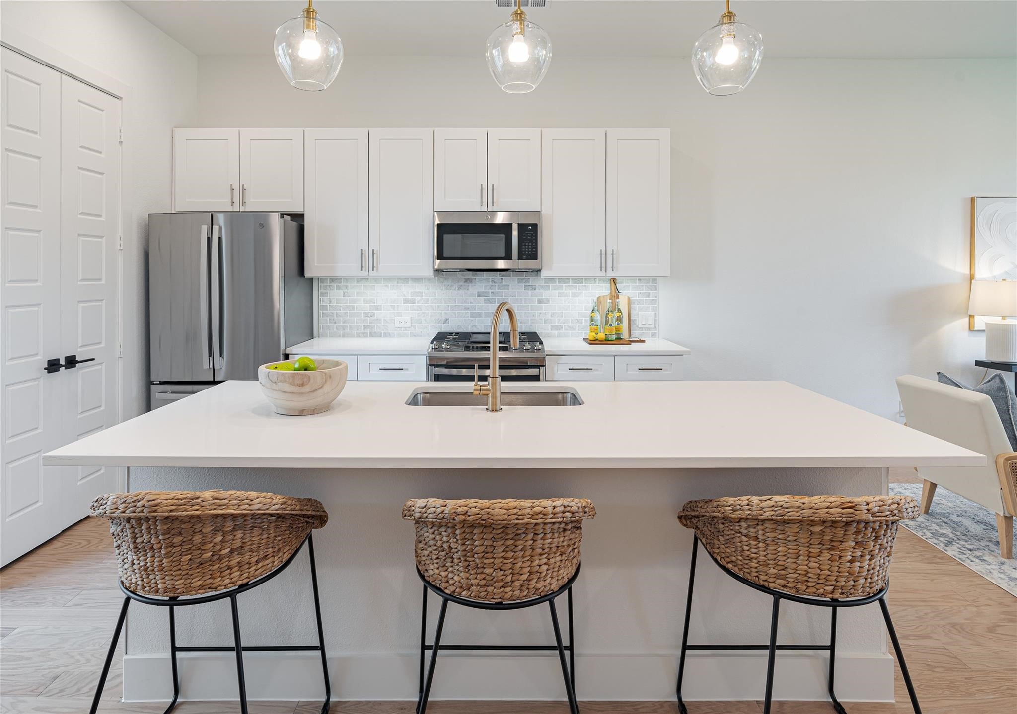 2610 Kimsey Dallas TX 75235