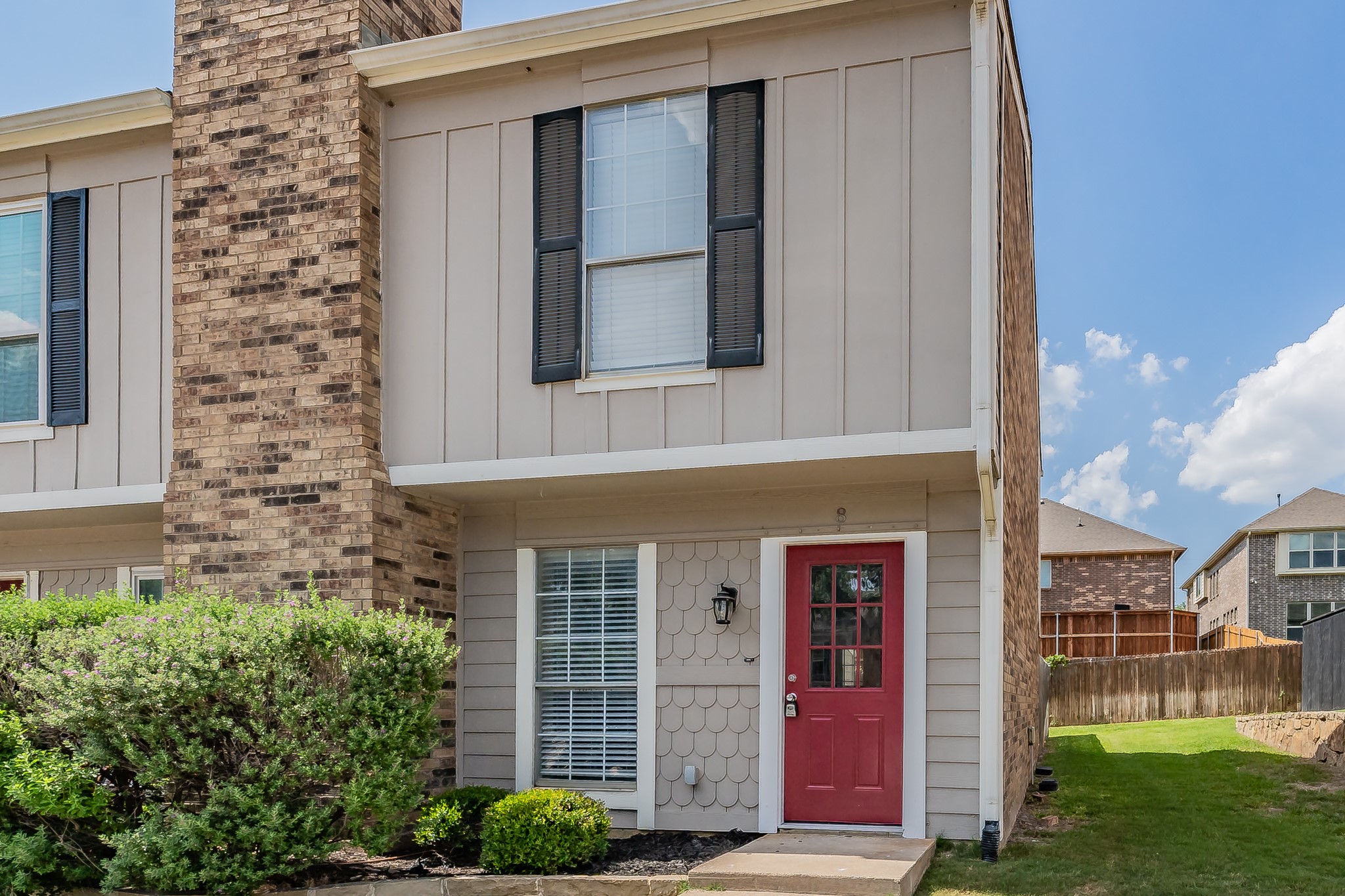 8 Abbey Road Euless TX 76039