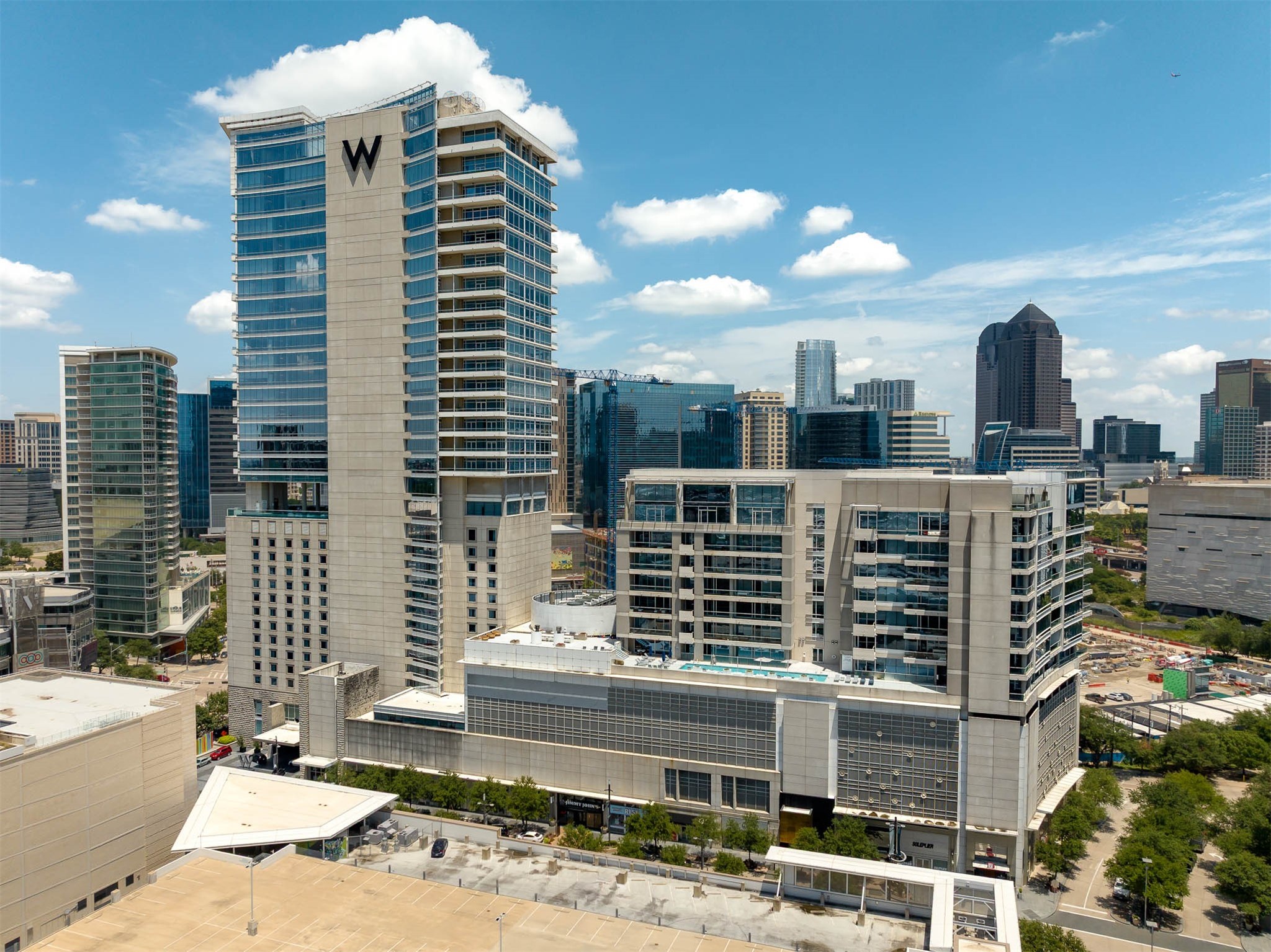 2408 Victory Park Lane Dallas TX 75219