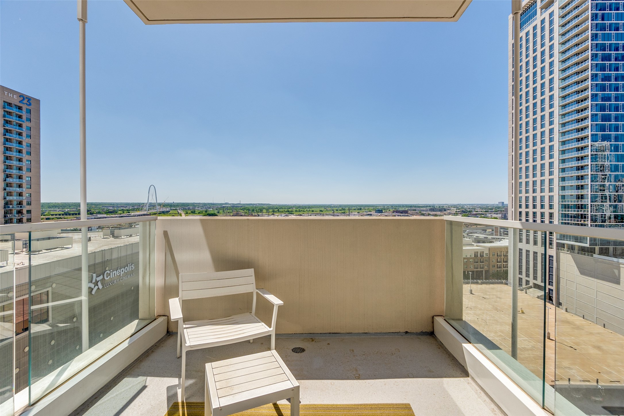 2408 Victory Park Lane Dallas TX 75219