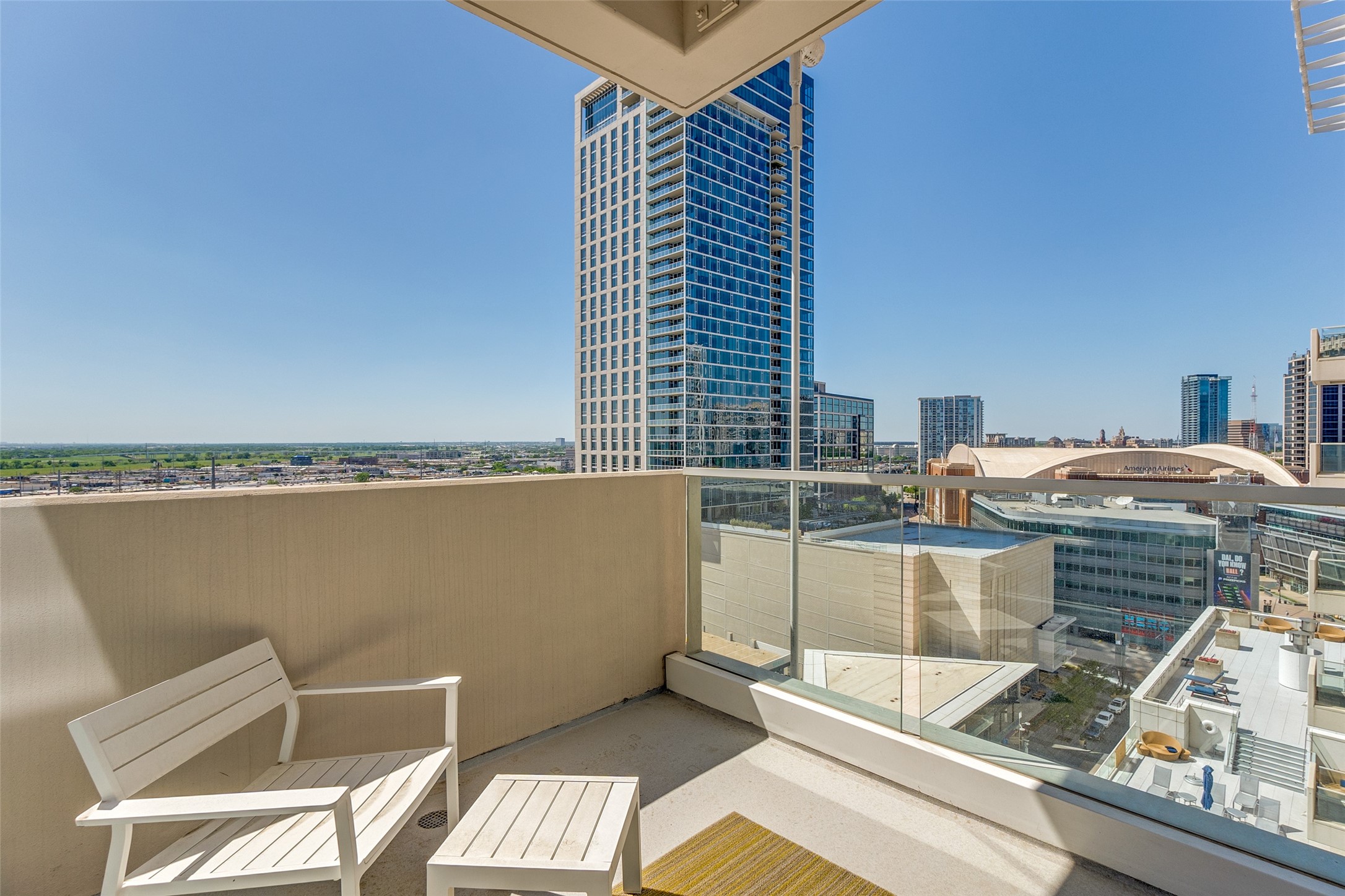 2408 Victory Park Lane Dallas TX 75219