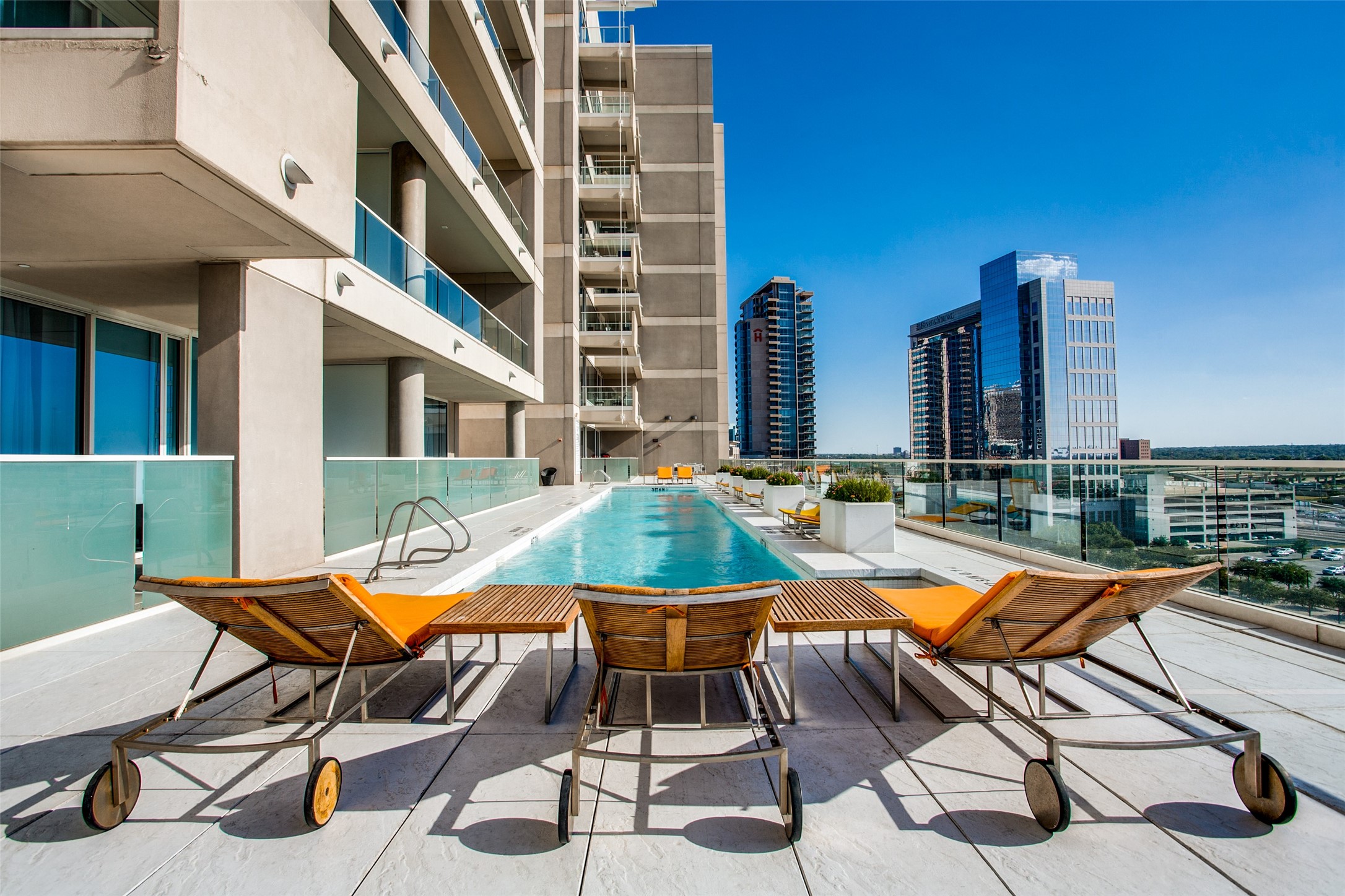 2408 Victory Park Lane Dallas TX 75219