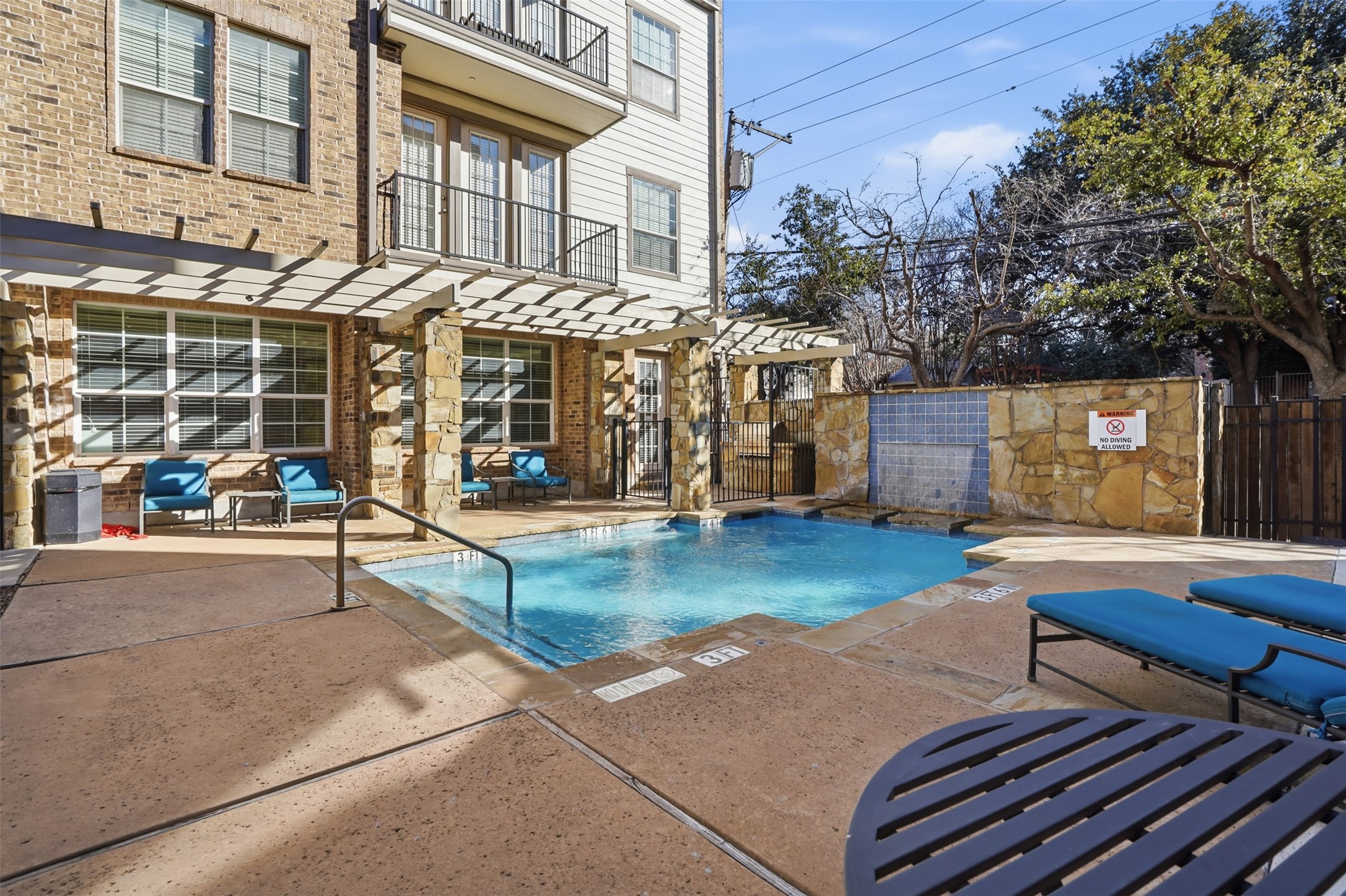950 Henderson Street Fort Worth TX 76102