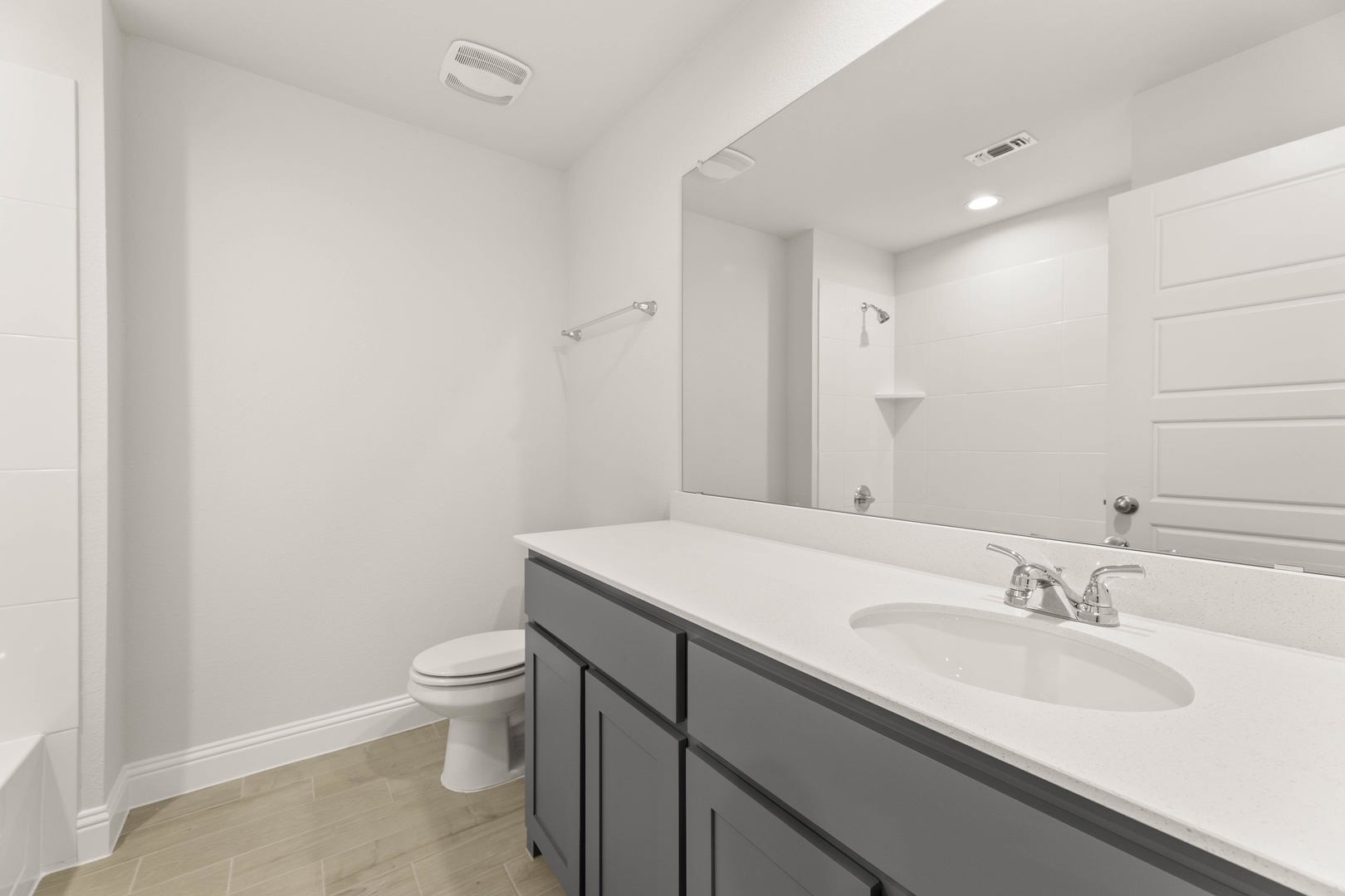 672 Sandiford Mansfield TX 76063