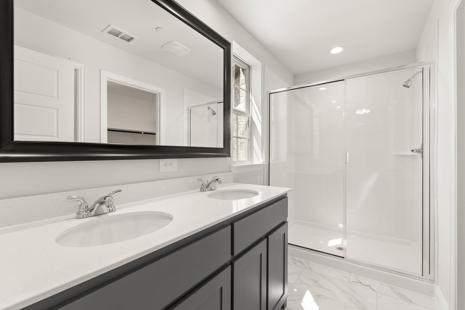 672 Sandiford Mansfield TX 76063