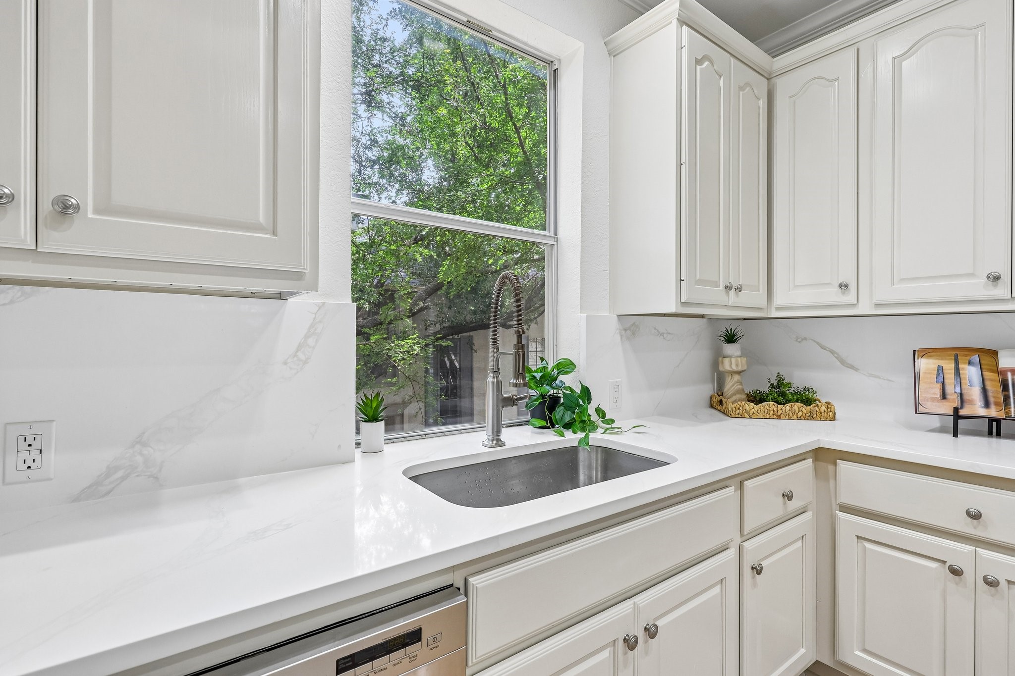 3312 Throckmorton Street Dallas TX 75219