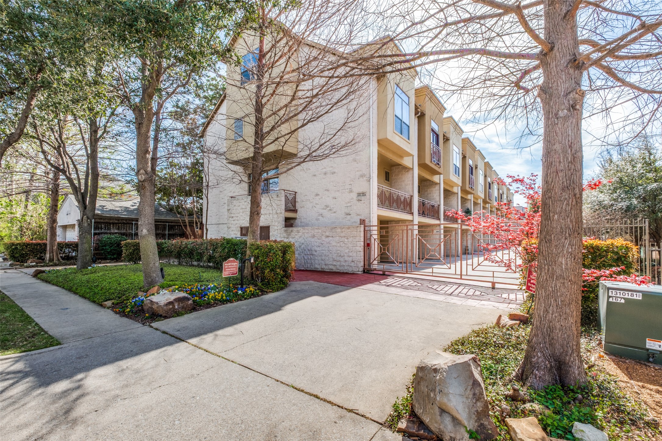 3216 Wycliff Avenue Dallas TX 75219