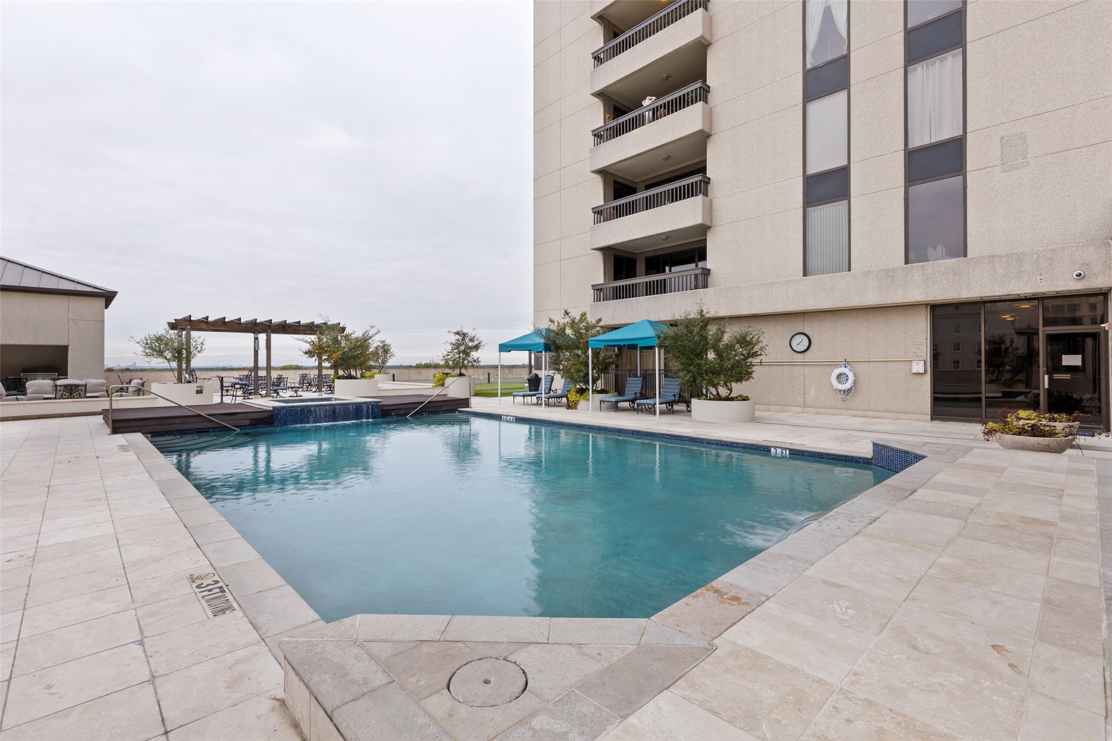 5909 Luther Lane Dallas TX 75225