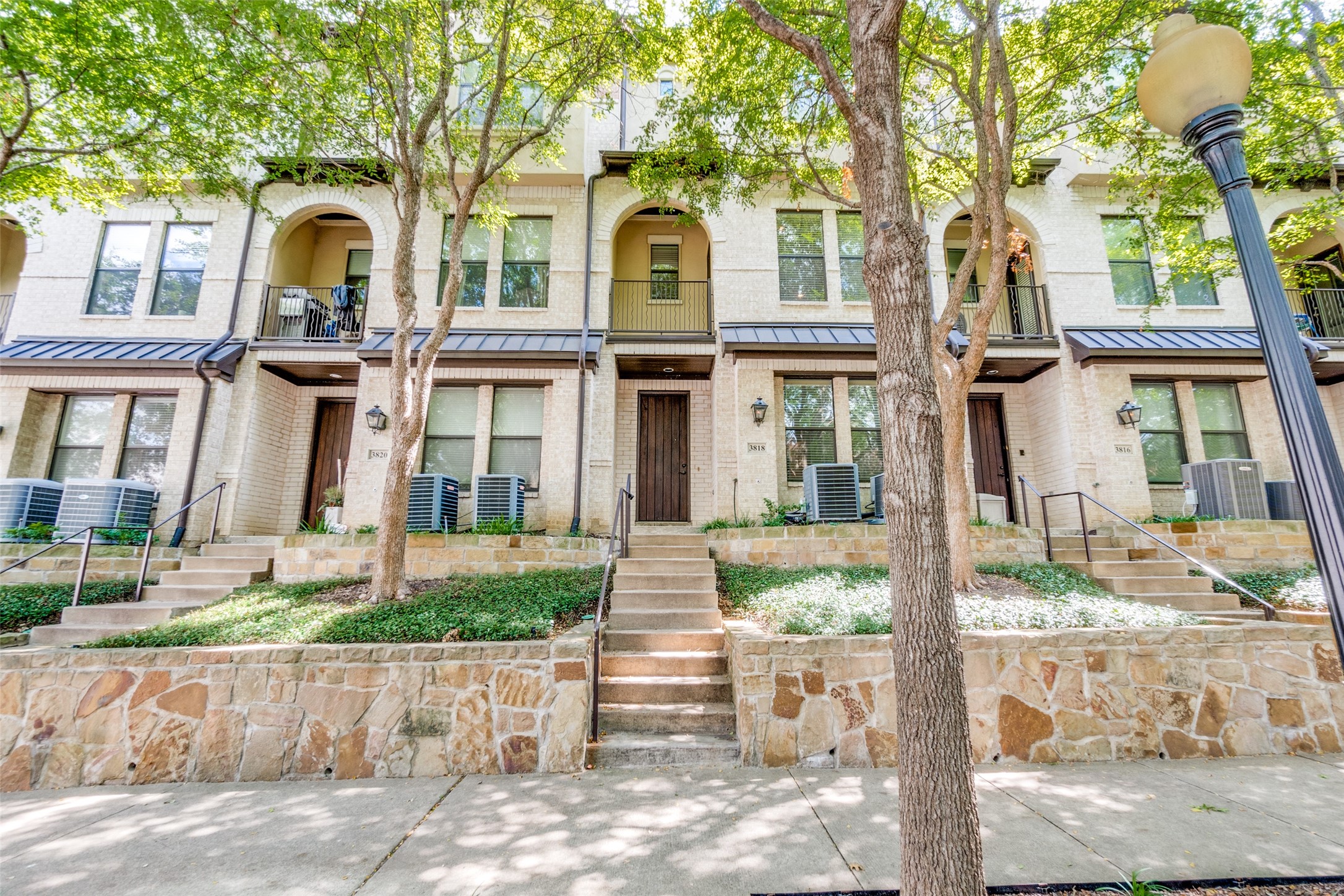 3818 Travis Street Dallas TX 75204