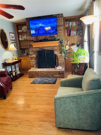 518 Pecan Acres Court Arlington TX 76013
