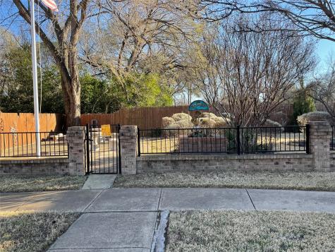 518 Pecan Acres Court Arlington TX 76013