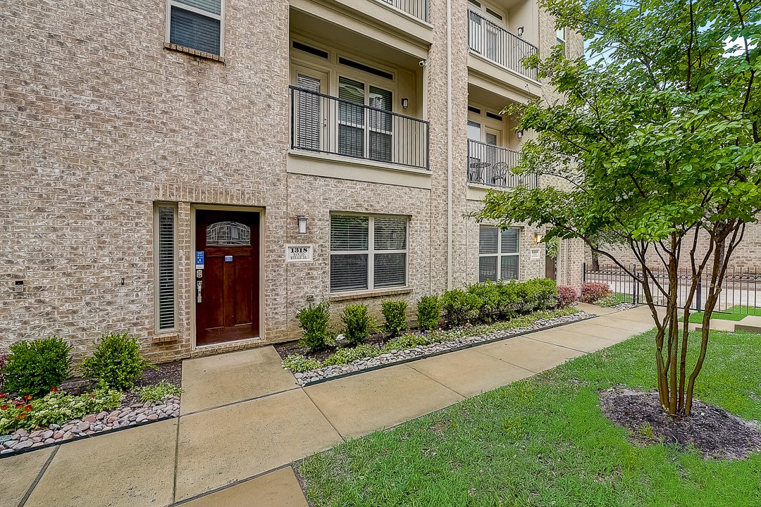 1318 Rancho Mirage Drive Dallas TX 75204