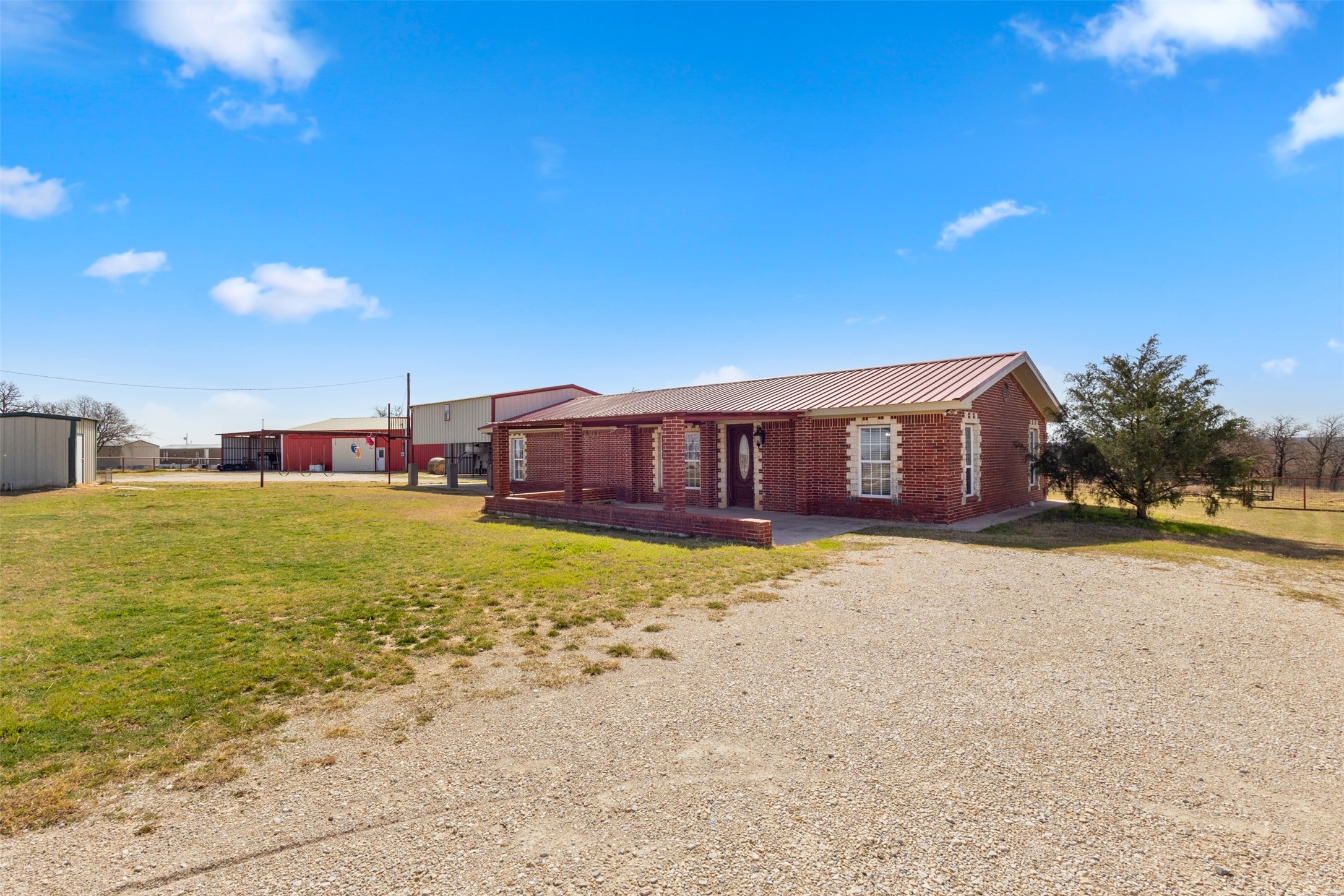 1219 County Road 3550 Paradise TX 76073