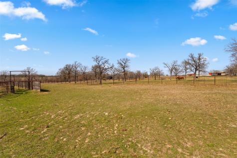 1219 County Road 3550 Paradise TX 76073