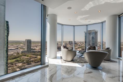 2900 Mckinnon Street Dallas TX 75201