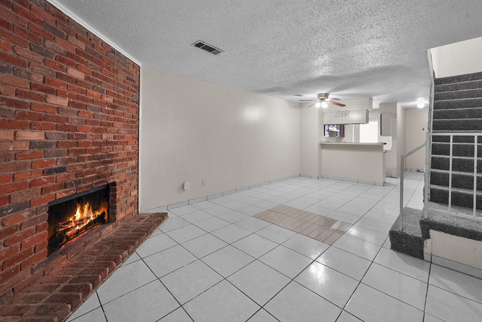9415 Olde Towne Row Dallas TX 75227