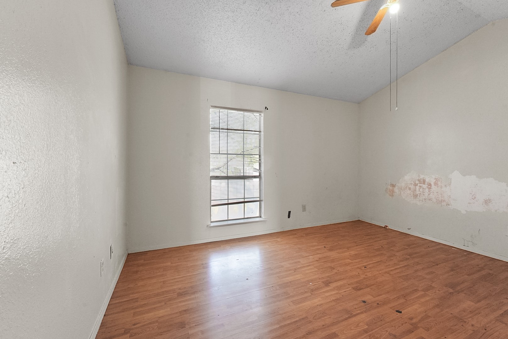 9415 Olde Towne Row Dallas TX 75227