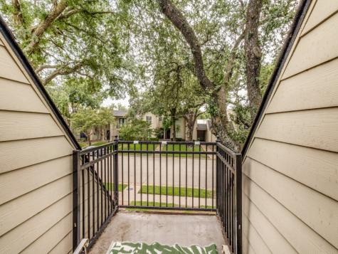 9405 Timberleaf Drive Dallas TX 75243