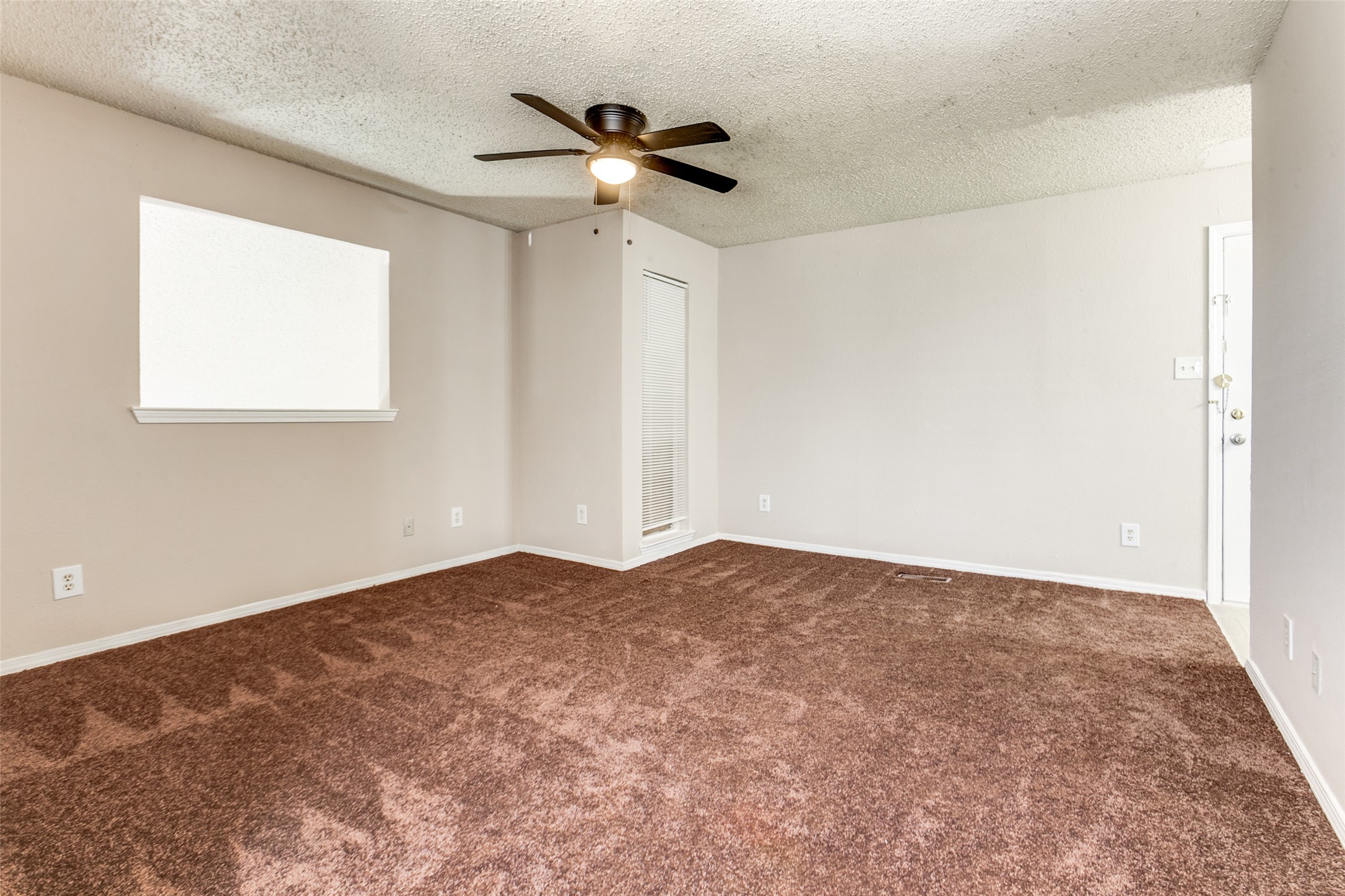 9833 Walnut Street Dallas TX 75243