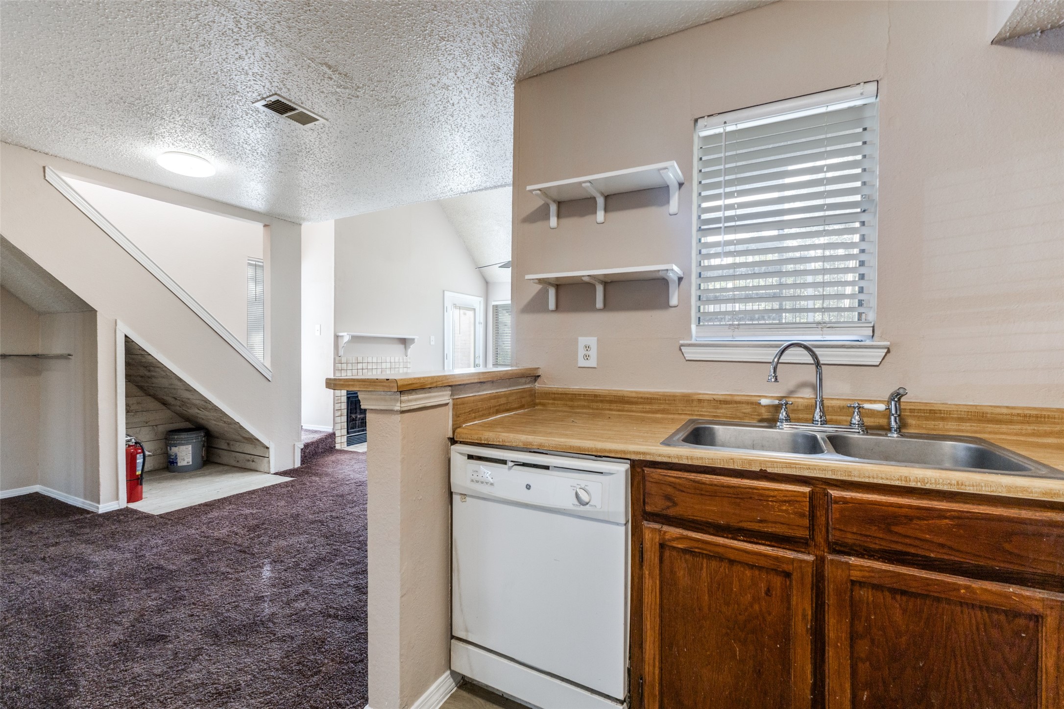 9833 Walnut Street Dallas TX 75243