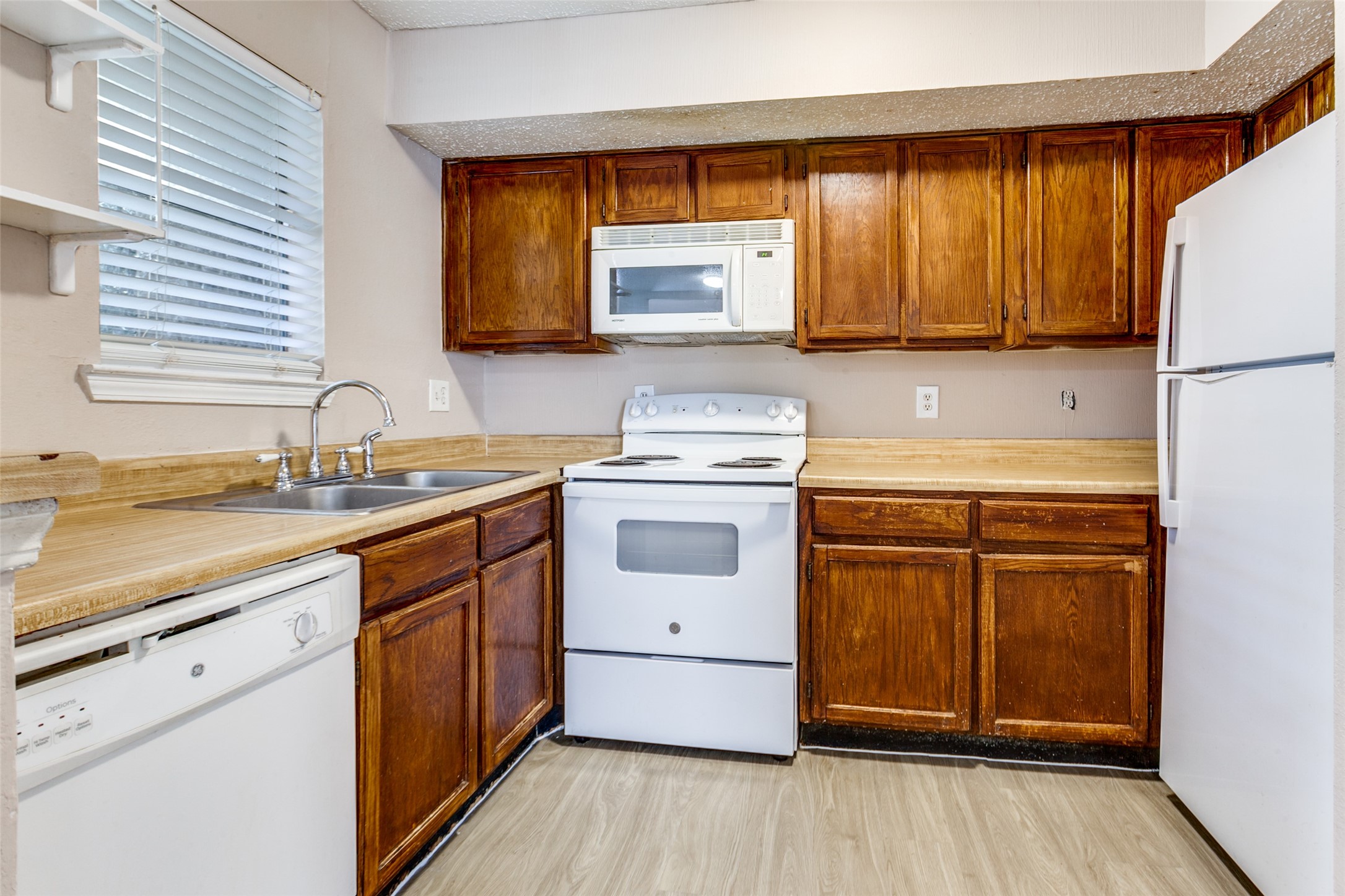 9833 Walnut Street Dallas TX 75243