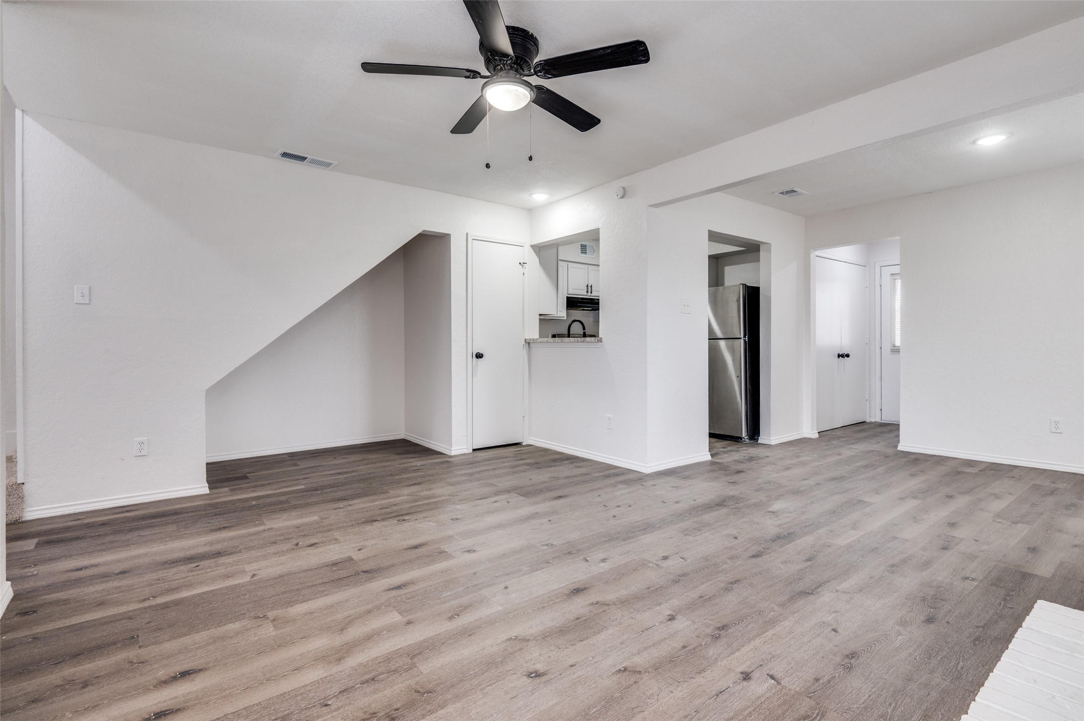 2166 E Arkansas Lane Arlington TX 76014