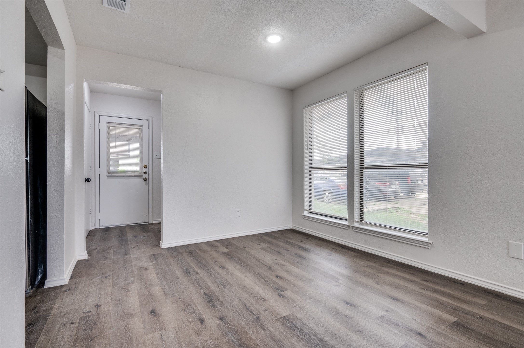 2166 E Arkansas Lane Arlington TX 76014