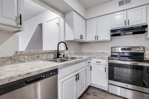 2166 E Arkansas Lane Arlington TX 76014