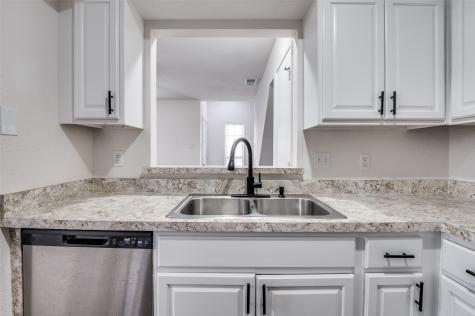 2166 E Arkansas Lane Arlington TX 76014