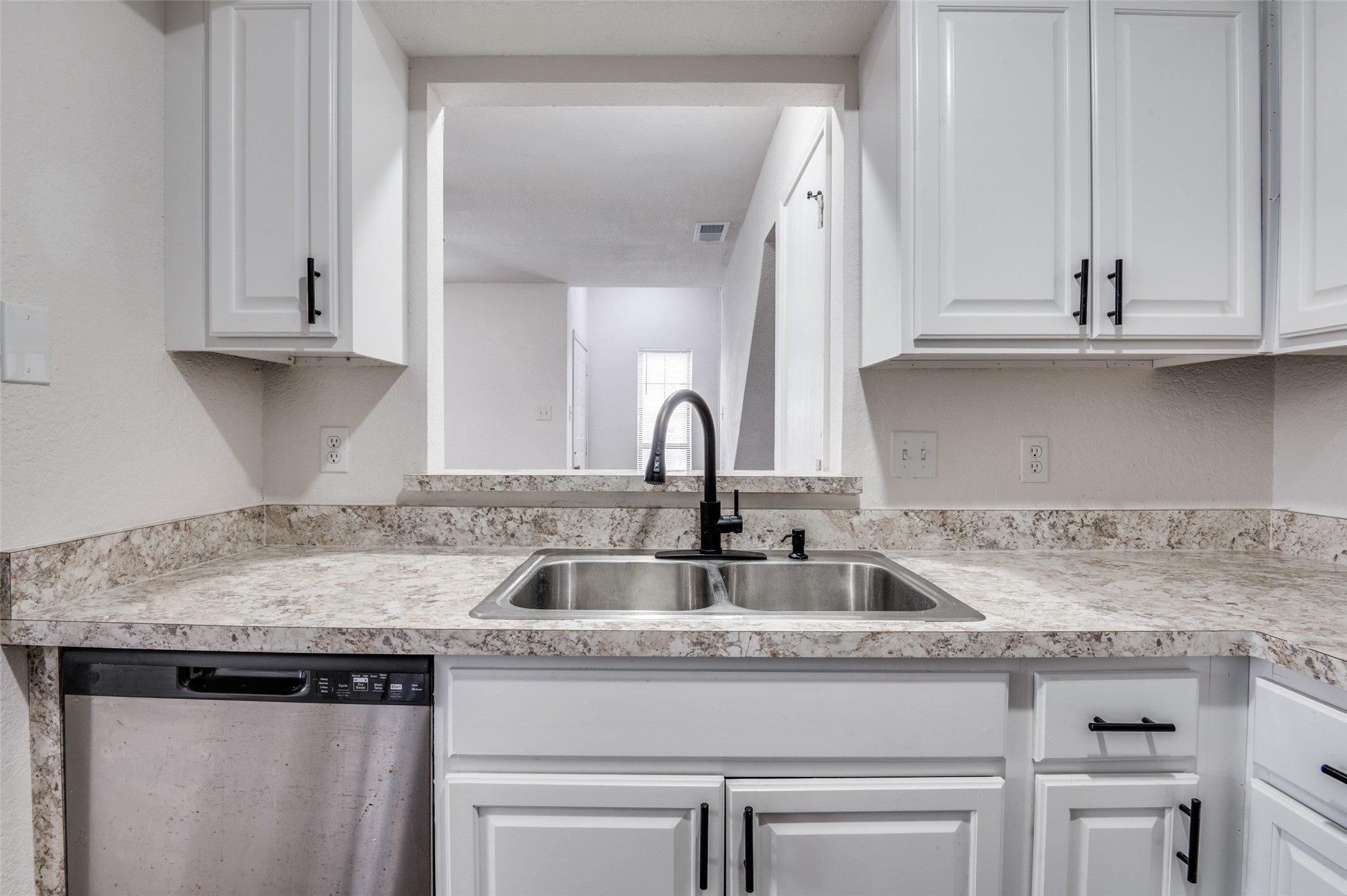 2166 E Arkansas Lane Arlington TX 76014