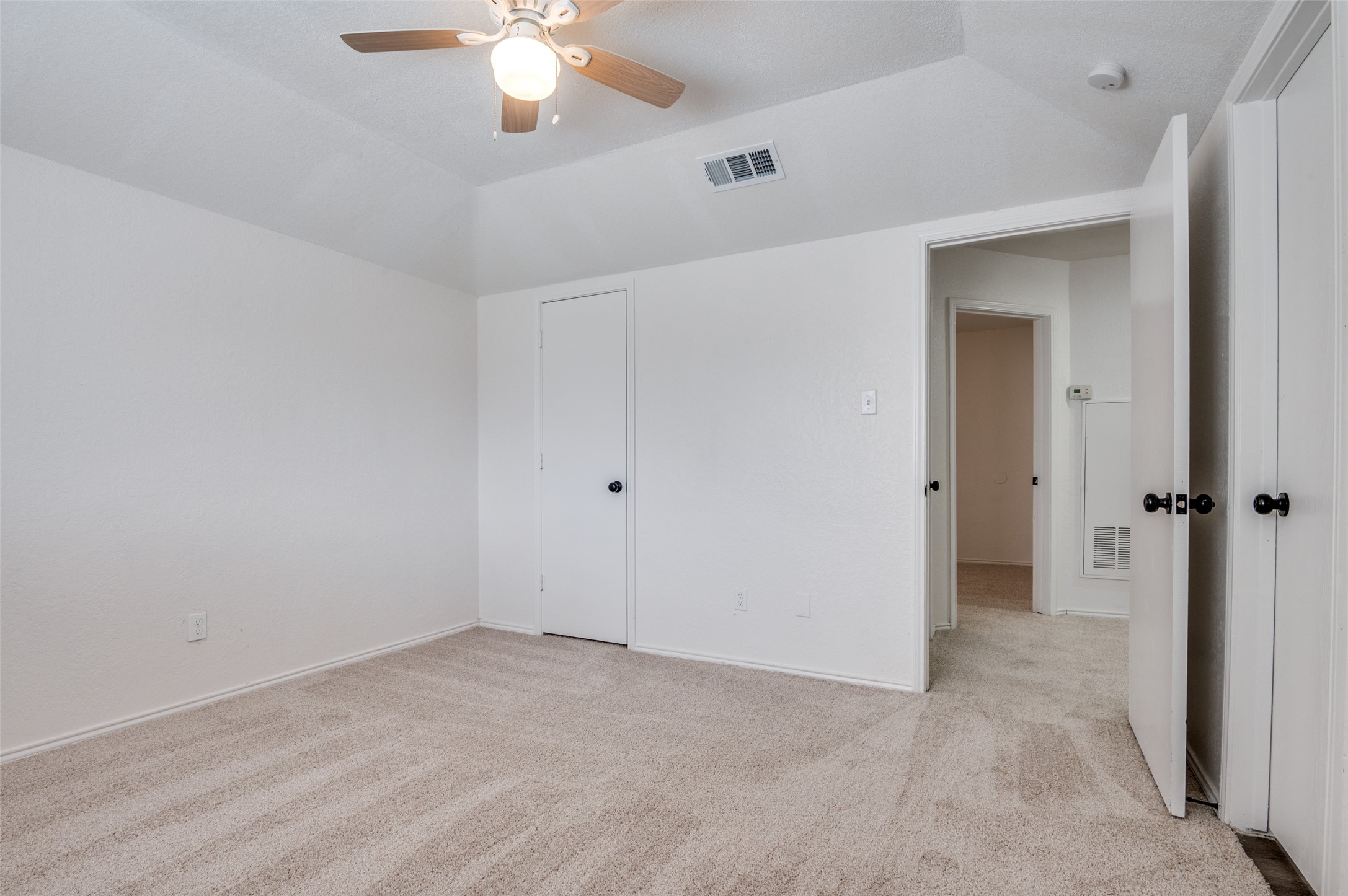 2166 E Arkansas Lane Arlington TX 76014