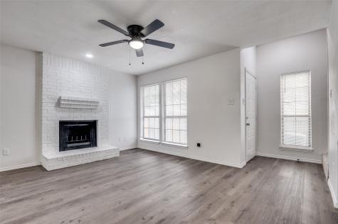 2166 E Arkansas Lane Arlington TX 76014