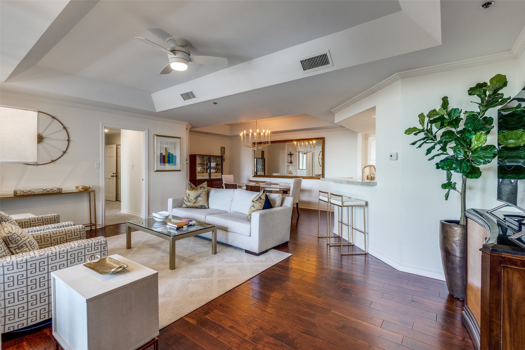 5909 Luther Lane Dallas TX 75225