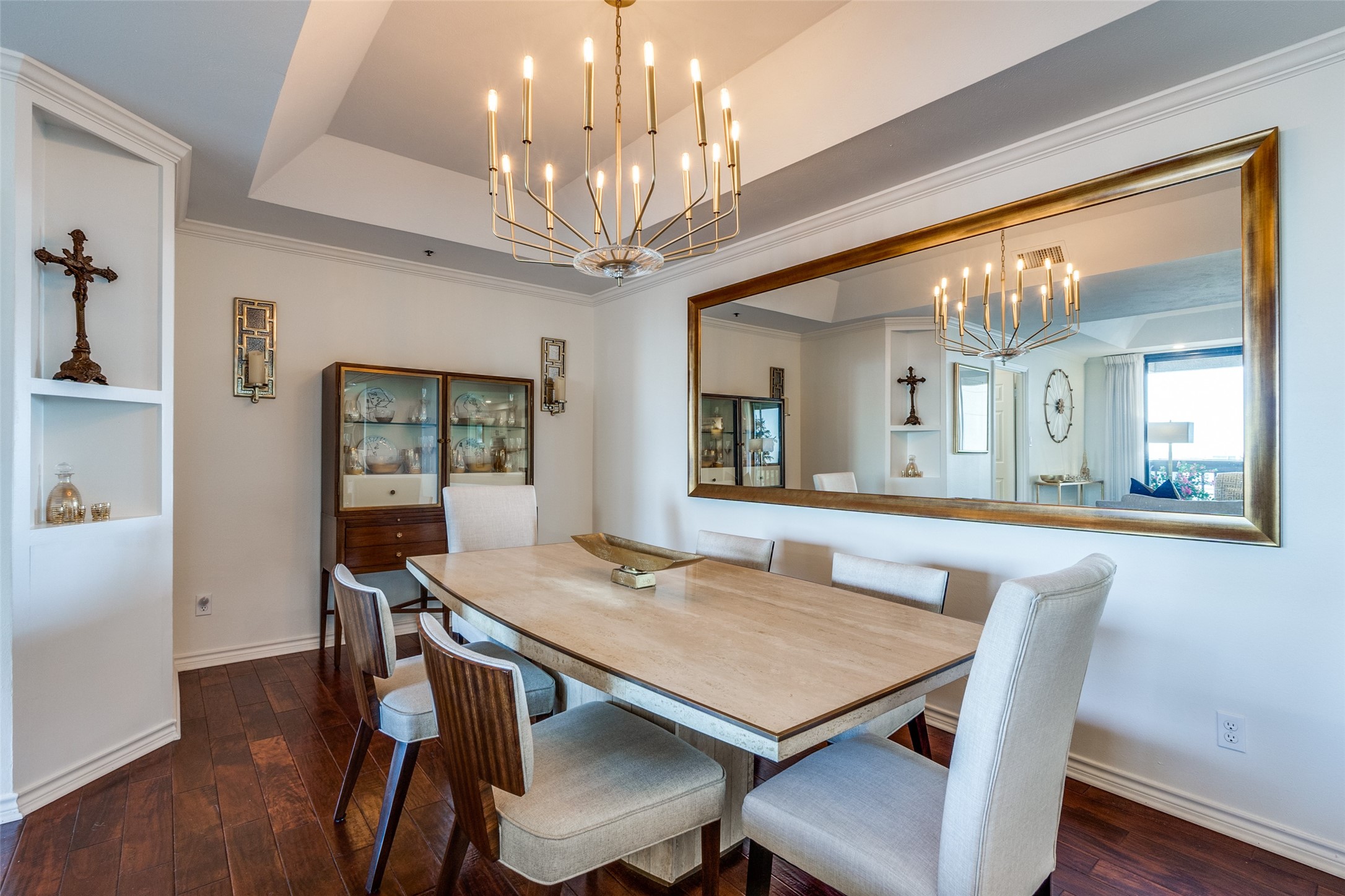 5909 Luther Lane Dallas TX 75225