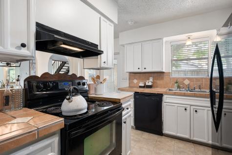 4803 Rollingwood Court Garland TX 75043