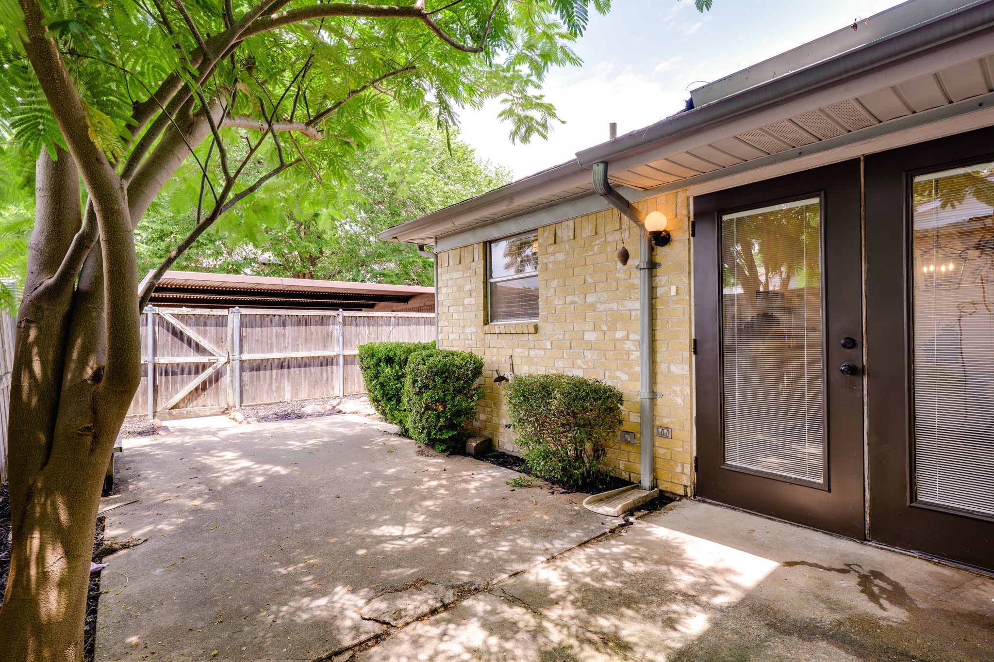 4803 Rollingwood Court Garland TX 75043
