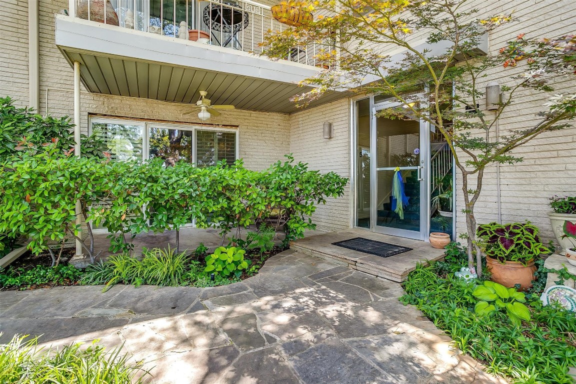 2301 Ridgmar Plaza Fort Worth TX 76116